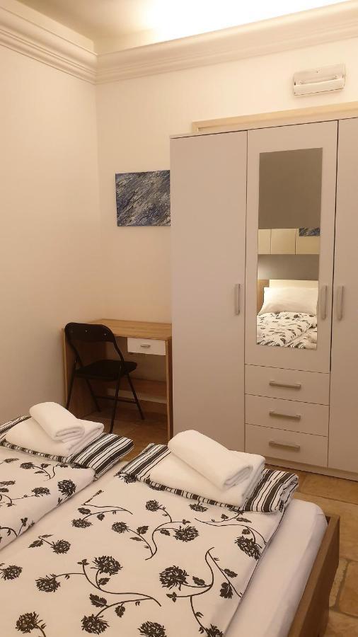 Apartmani N.May'S Karlovac Exterior foto