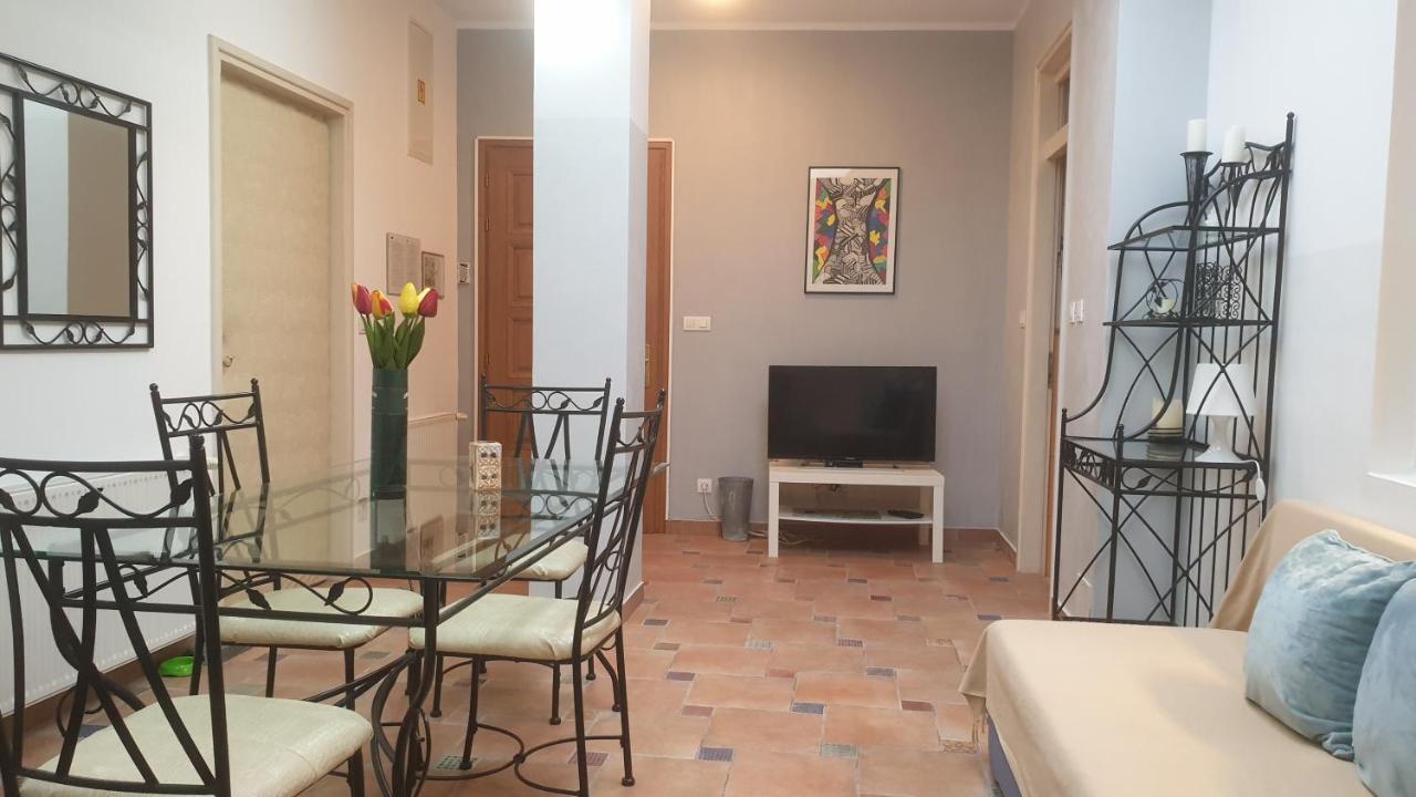 Apartmani N.May'S Karlovac Exterior foto